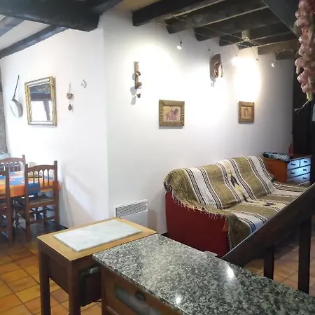 Hosting Maison La Place * Merens-les-Vals